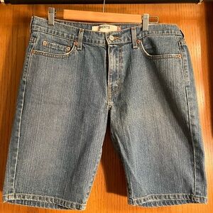 Levi's Blue Jean Shorts Raw Hem Casual Style